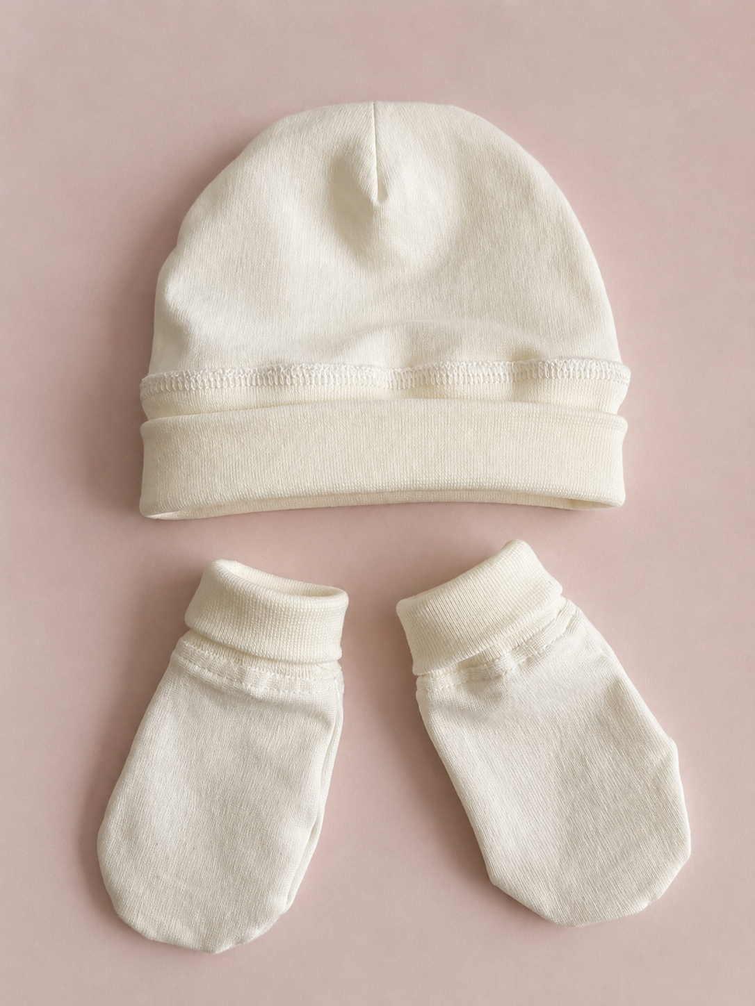 Babygiftset med mössa & vantar – Vit